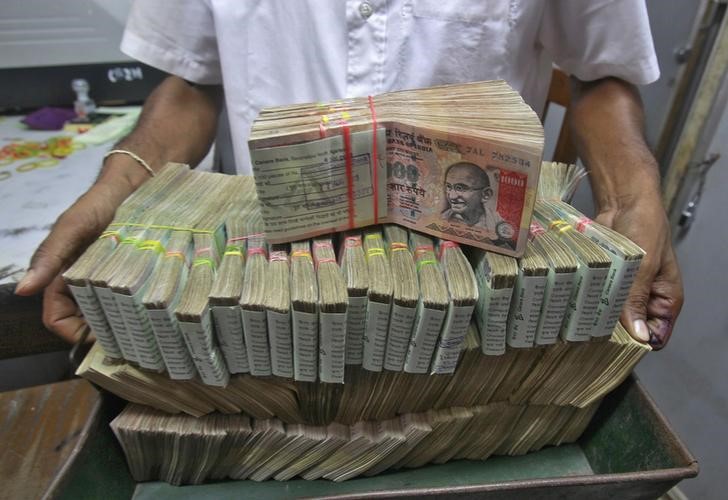 Đồng Rupee Ấn Độ Ổn Định Bất Chấp Thị Trường Giảm Do Thuế Quan Mỹ