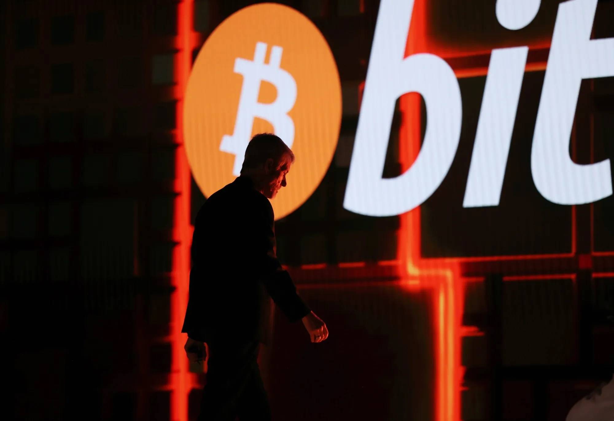 Strategy mua thêm 740 triệu USD Bitcoin, nâng tổng sở hữu lên gần 2,9% tổng cung BTC