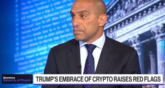 Rostin Behnam trên Bloomberg TV